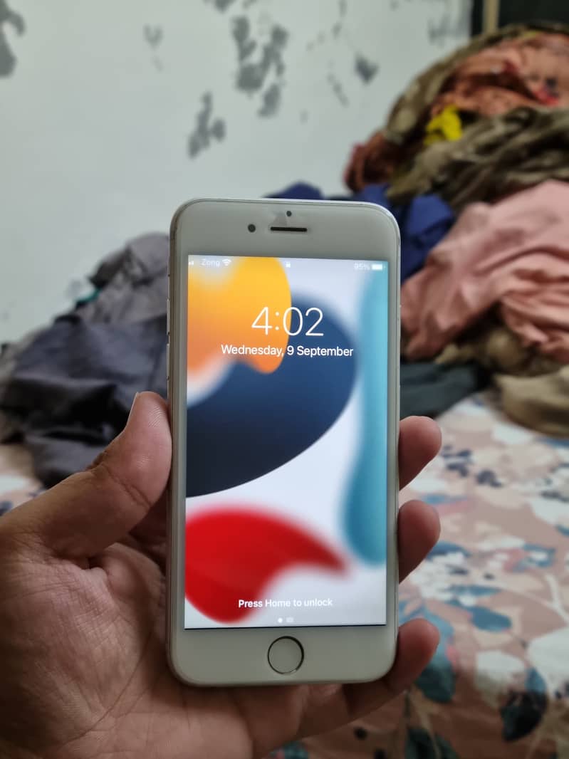 Apple iPhone 6S 2
