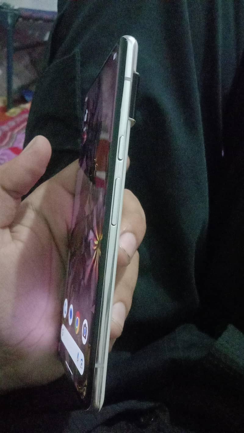 Google Pixel 6 Pro 2