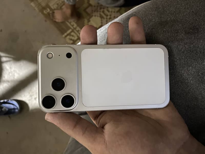 Apple iPhone 11 0