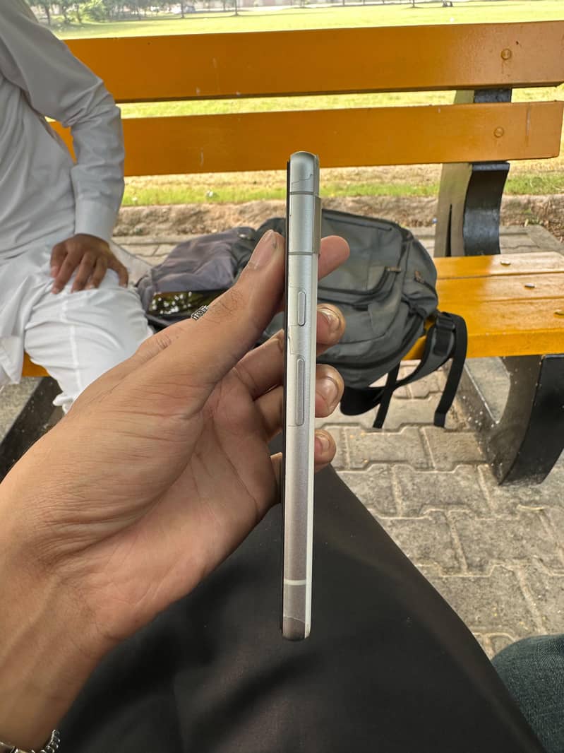 Google Pixel 7a 1