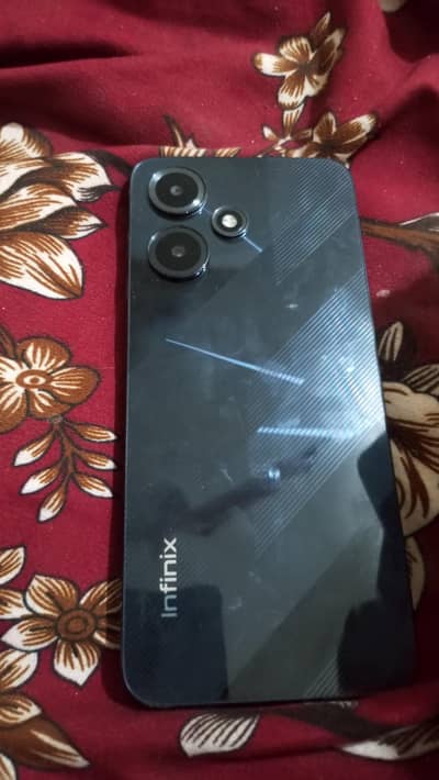 Infinix Hot 30 Play