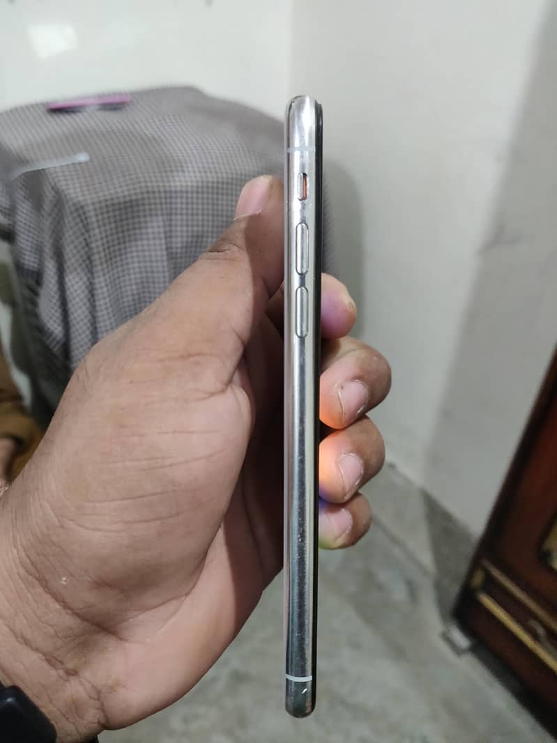 Apple iPhone X 2