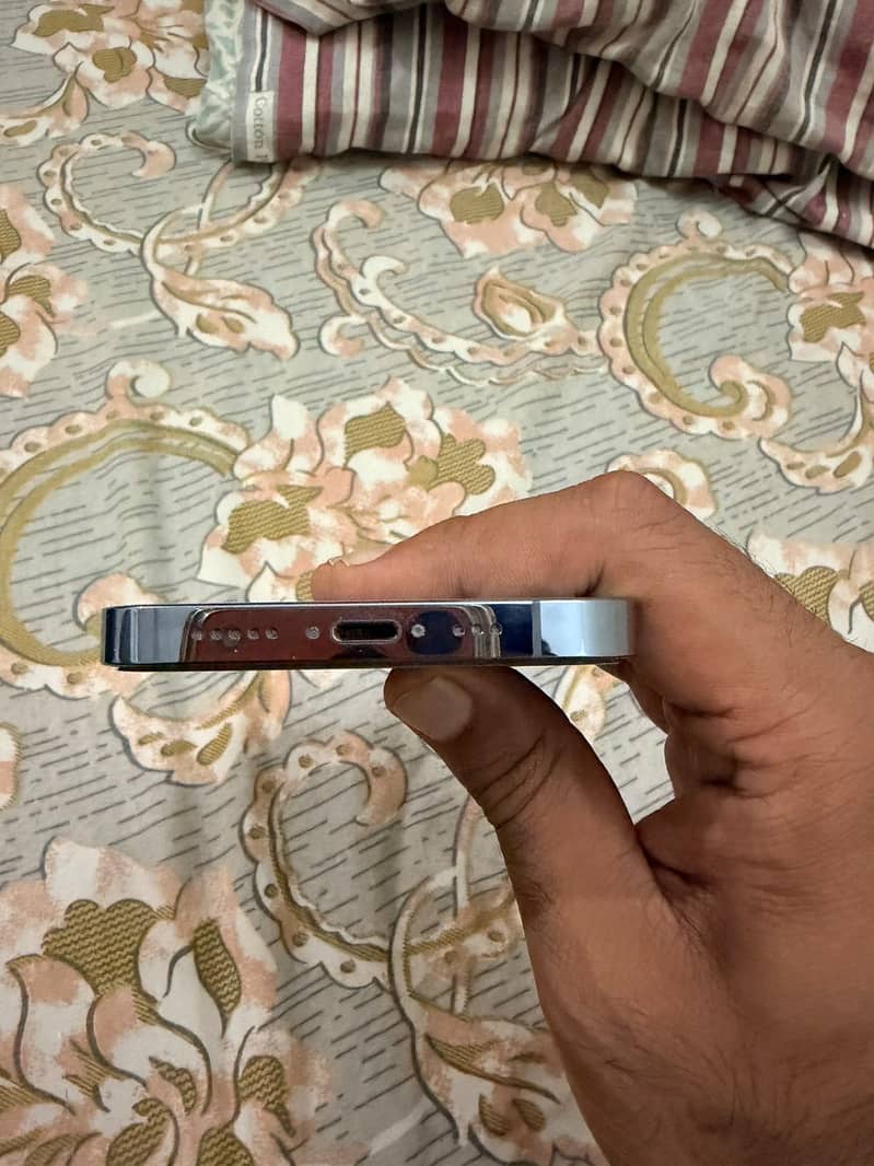 Apple iPhone 13 Pro 5