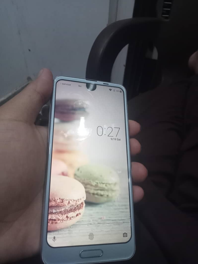 Sharp Aquos R2 2