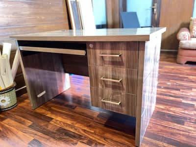 Office Table / Computer Table