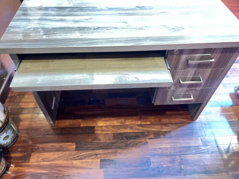 Office Table / Computer Table 9