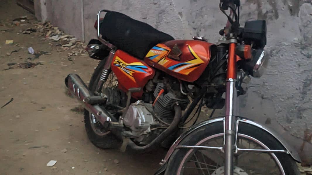 Unique 125  18 Model 1