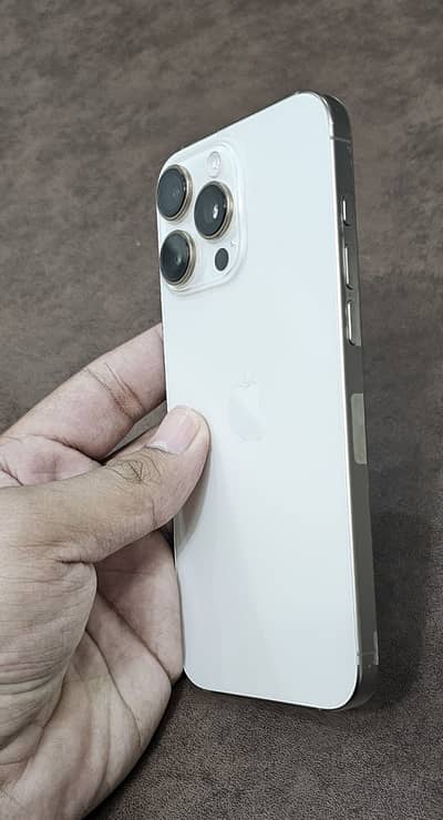 Apple iPhone 16 Pro Max jv