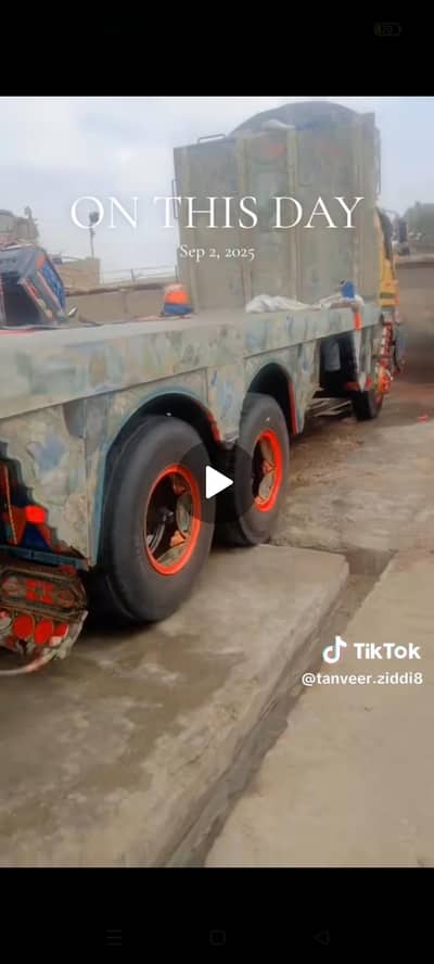 mujhy hino 7d 10whelar phata body chaya qiston pr 03001042040
