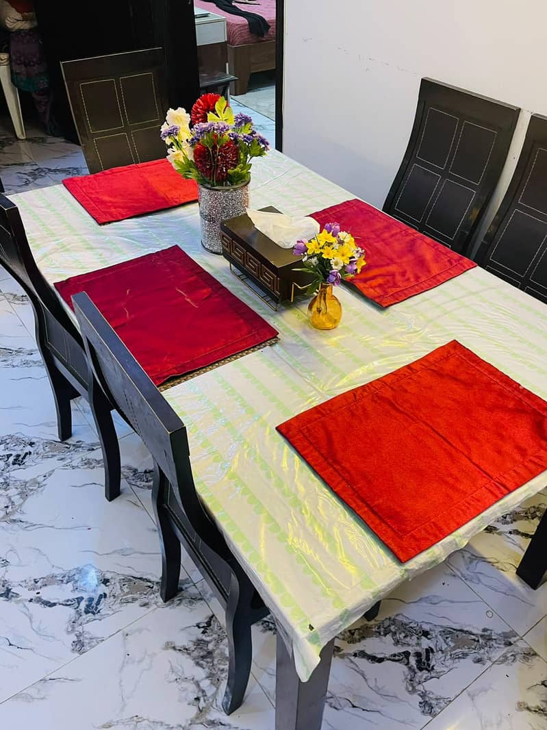 Dining Table for 6 Persons 3