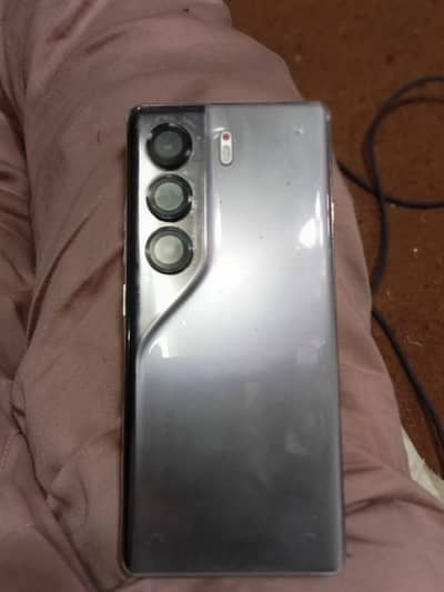Tecno CAMON 40 Pro