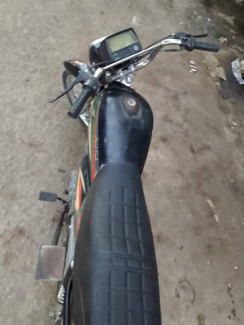 03342848136 5