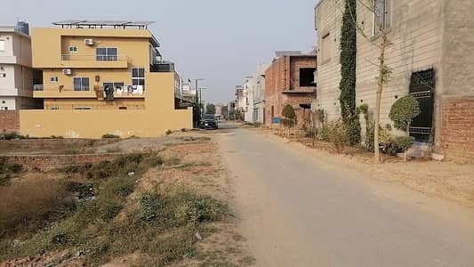 Your Search Ends Right Here With The Beautiful Prime Location Commercial Plot In Golf View Lane At Affordable Price Of Pkr Rs. 2500000
