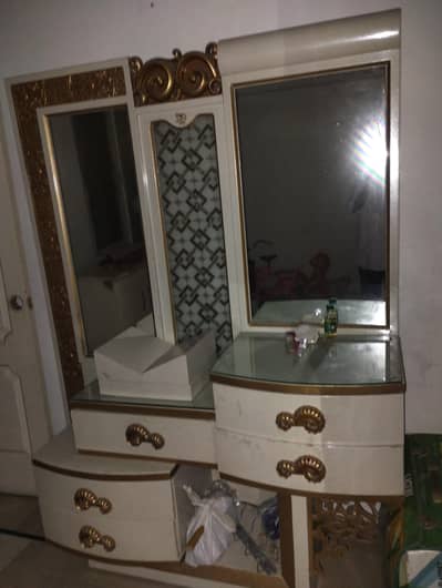 Dressing Drawers