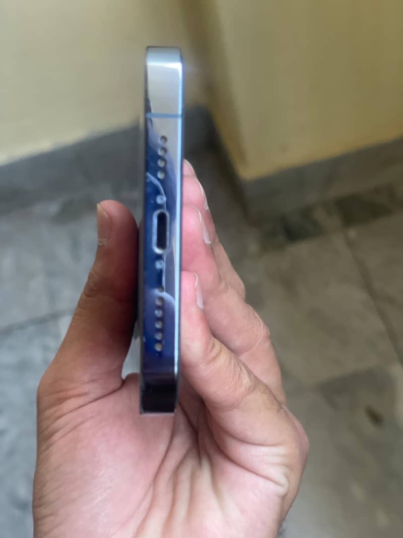 Apple iPhone 13 Pro Max 2