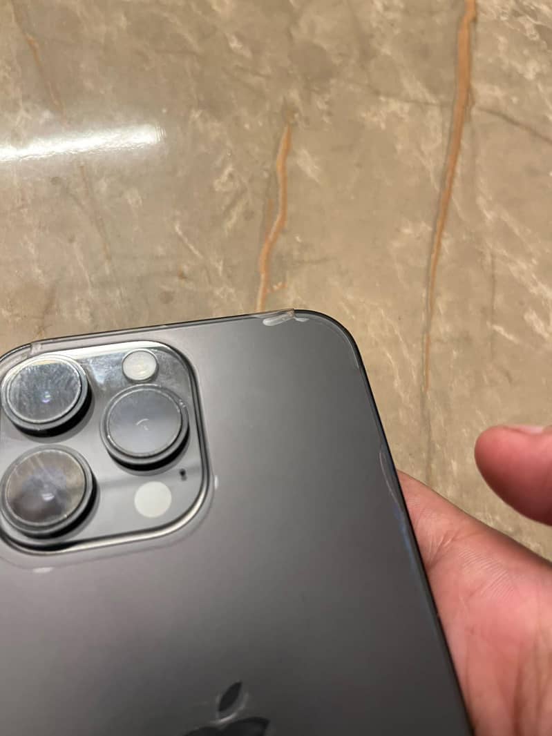 Apple iPhone 14 Pro Max 6