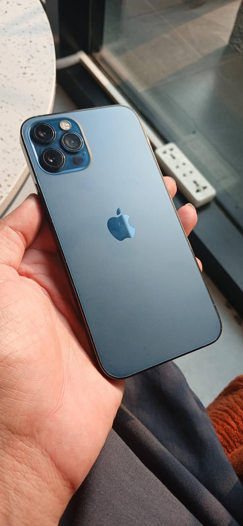 Apple iPhone 12 Pro 4
