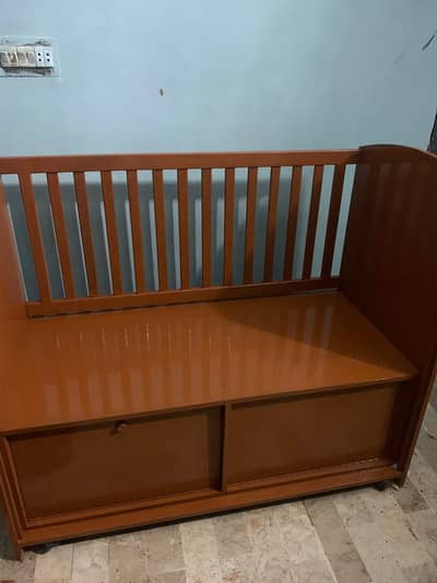 Baby cot for sale