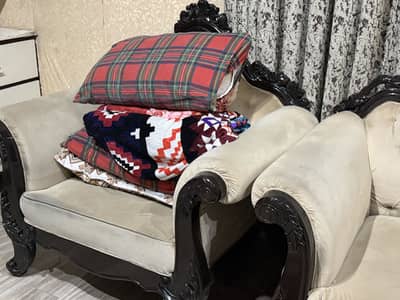 Sofa set