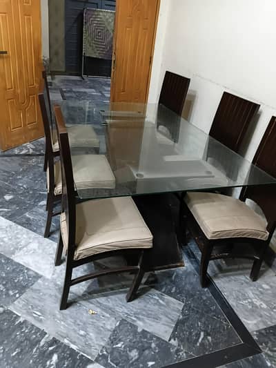 dinning table with 6 chairs