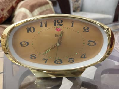 Vintage-Style Oval Gold Alarm Clock – Excellent Condition Brand new