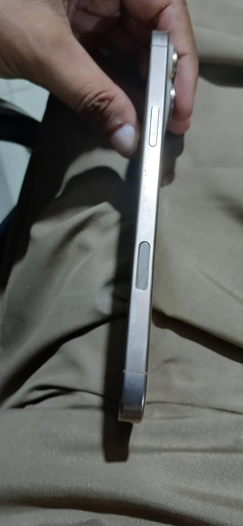 Apple iPhone 16 Pro Max 2