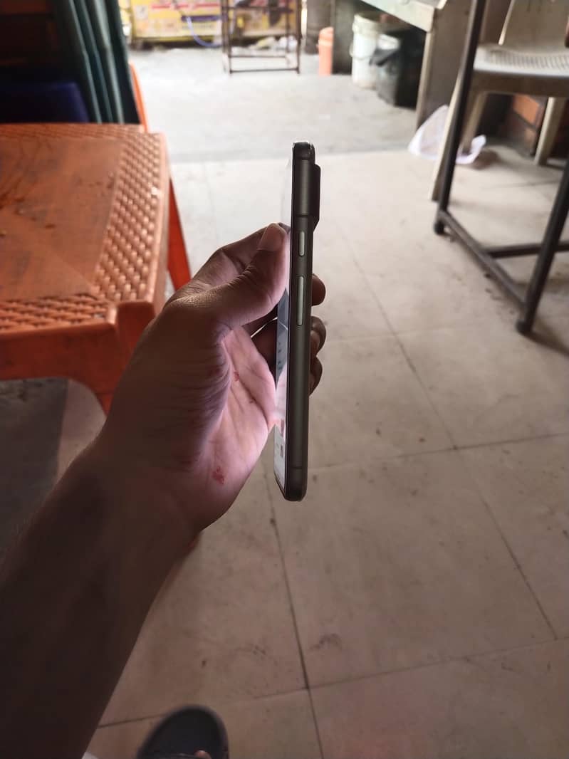 Google Pixel 8 3