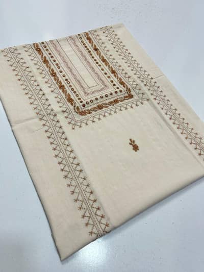 Winter Dresses for Women | Printed Khaddar 2 Piece & 3 Piece Suits