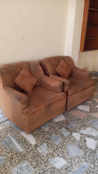 5-Seater Brown Sofa Set – Used Furniture for Sale