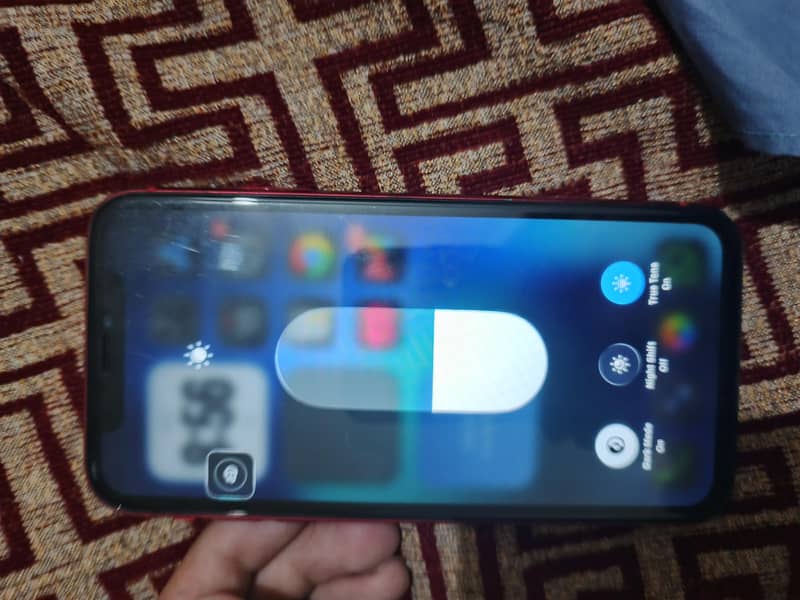 Apple iPhone 11 3