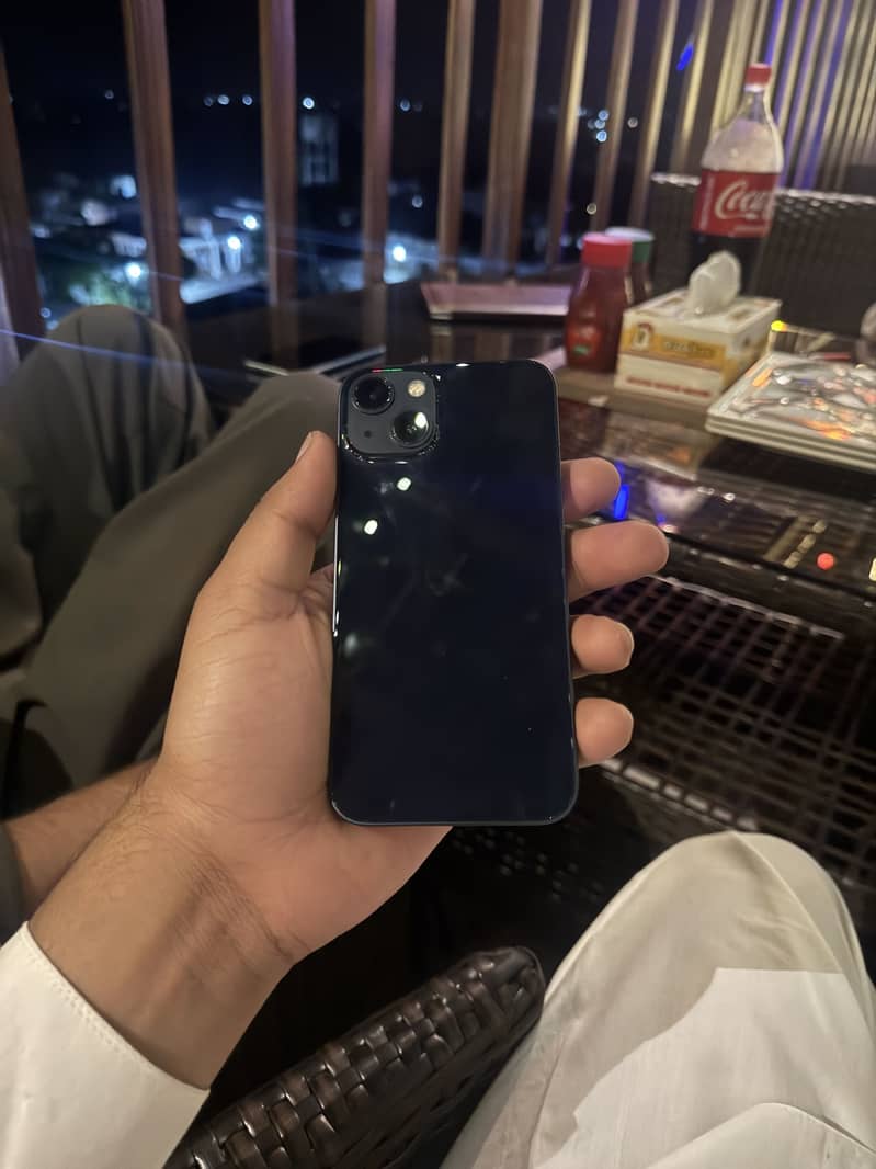 Apple iPhone 13 1