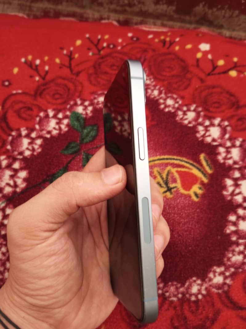 Apple iPhone 14 5
