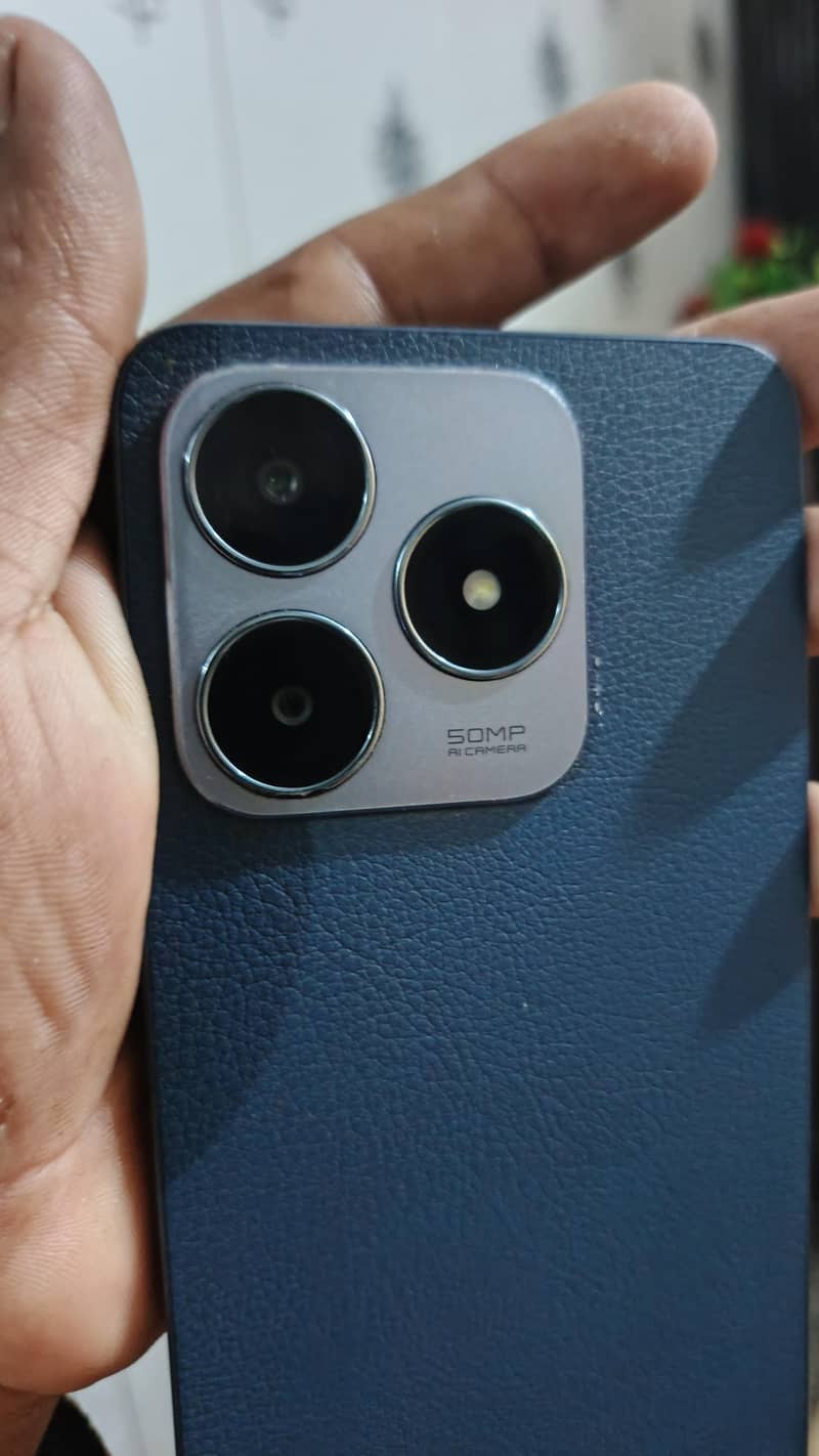 Realme C63 4