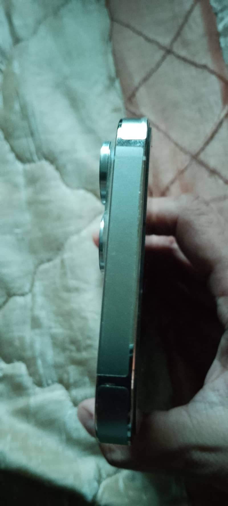 Apple iPhone 13 Pro Max. 3