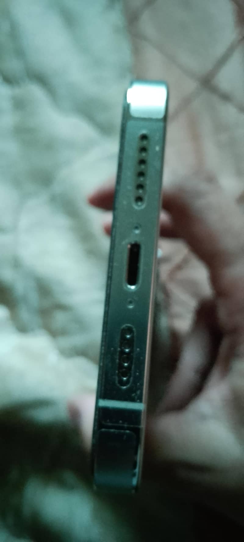 Apple iPhone 13 Pro Max. 5
