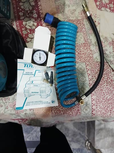 Air pump for cars