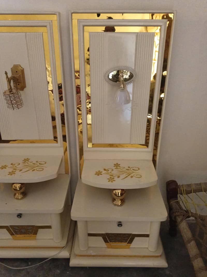 bed side tables 1