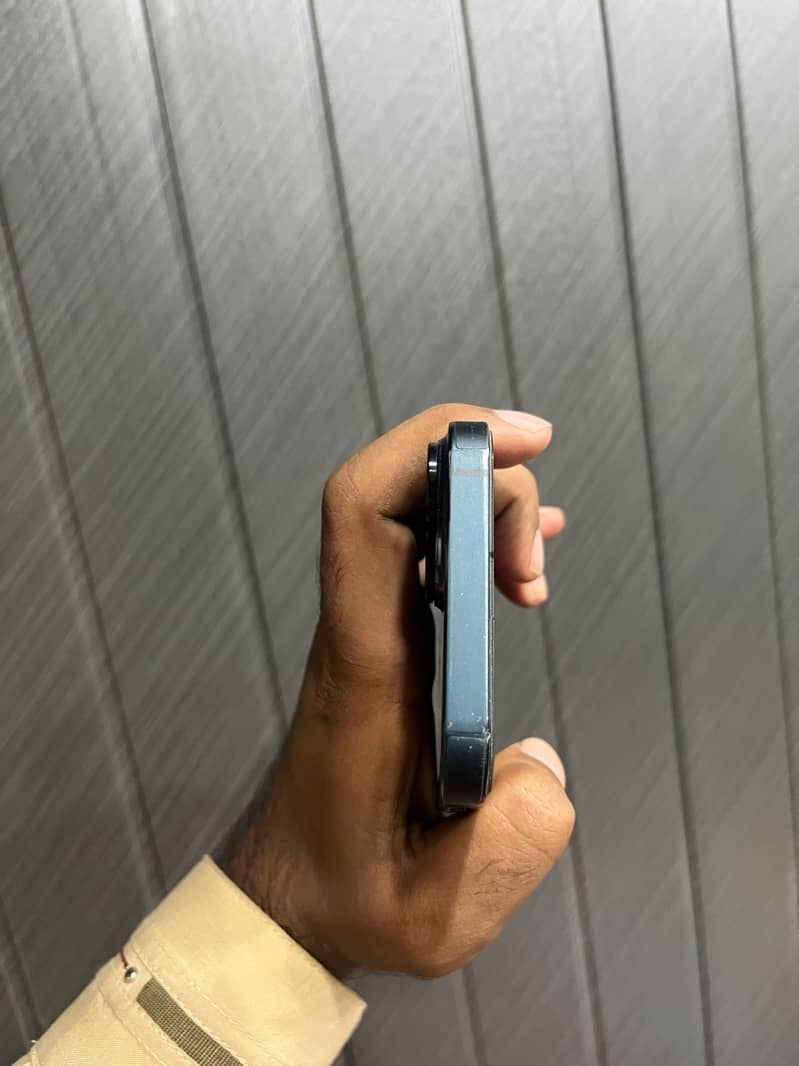 Apple iPhone 14 2