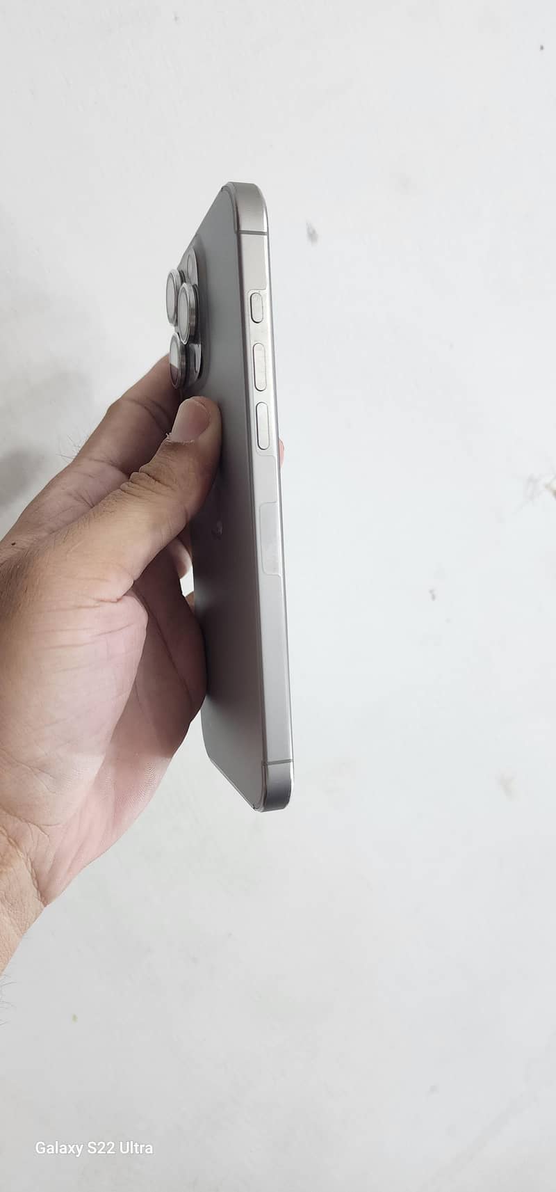 Apple iPhone 16 Pro Max 3