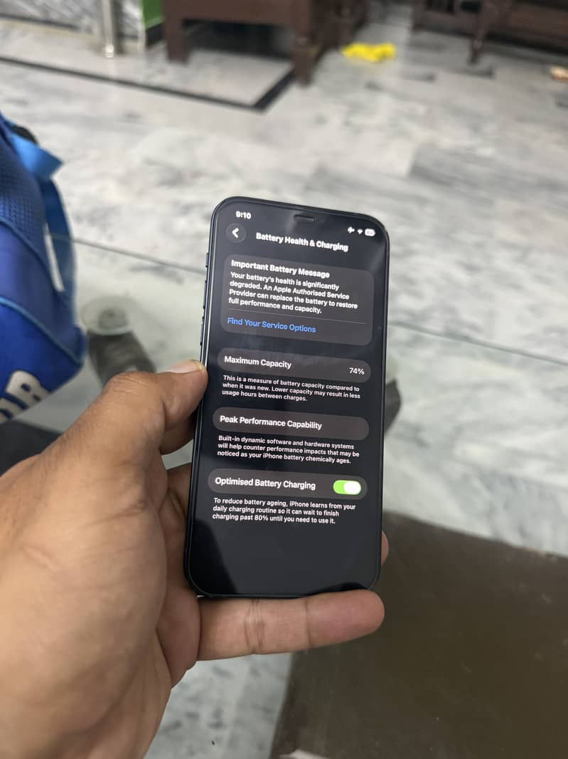 Apple iPhone 12 3