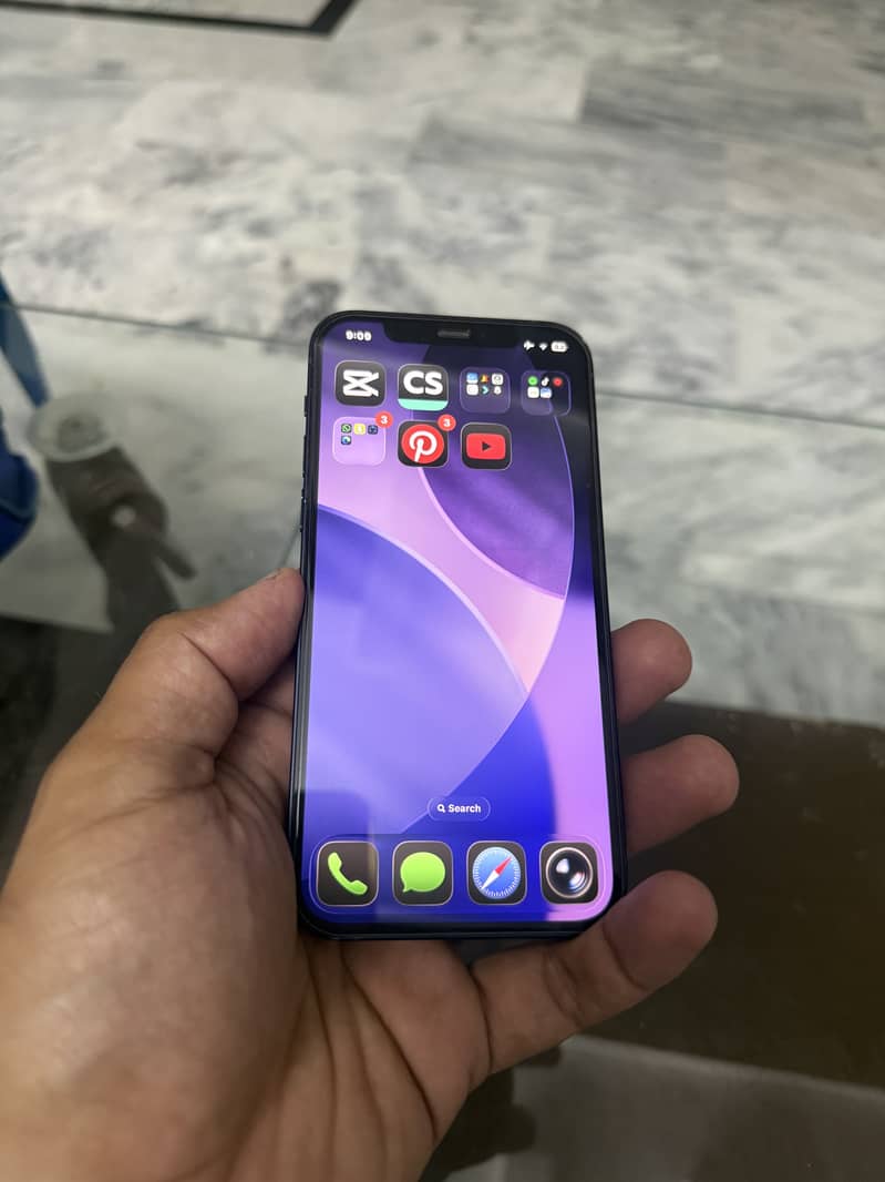 Apple iPhone 12 5