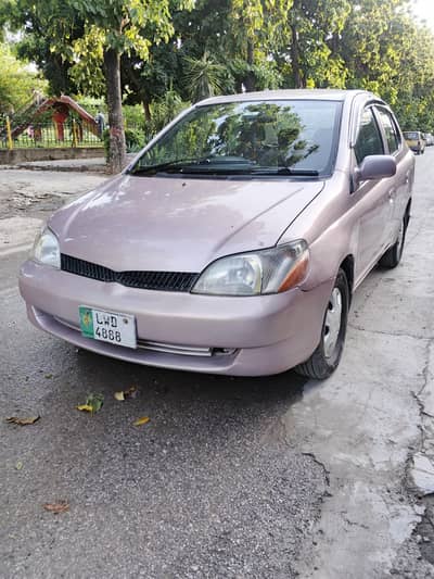 Toyota Platz 2006