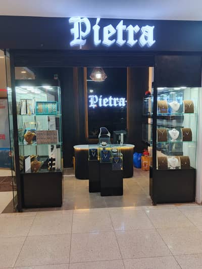 Jewellery Shop in Giga Mall (full setup)