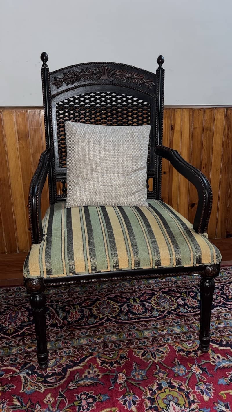 Chair 0