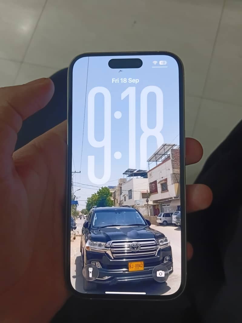 Apple iPhone 15 Pro 0