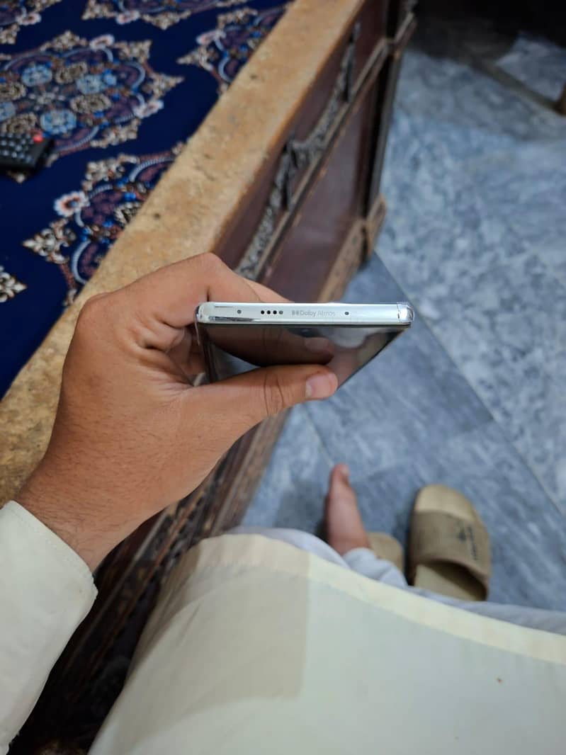 Tecno CAMON 40 Pro 4