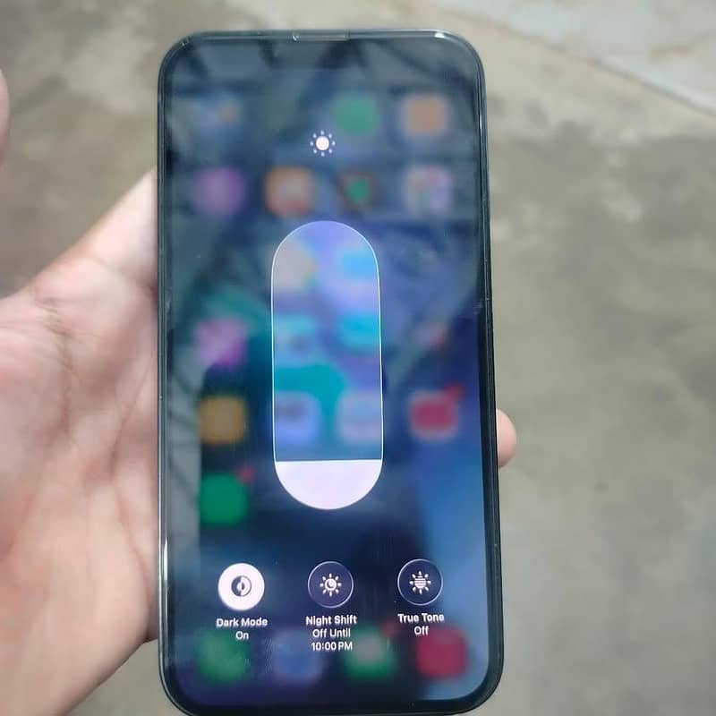 Apple iPhone 13 5