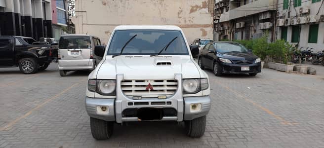 Mitsubishi Pajero 1988
