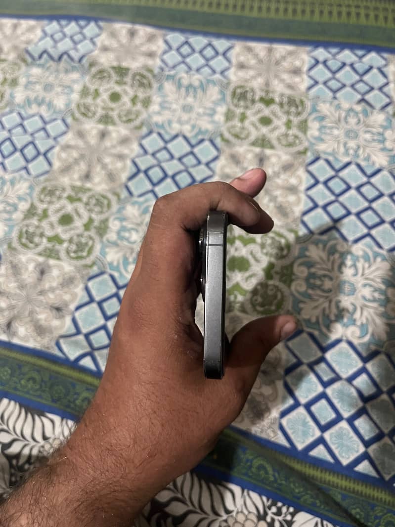 Apple iPhone 13 Pro 5