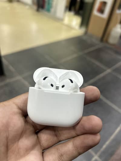Apple Airpods 4